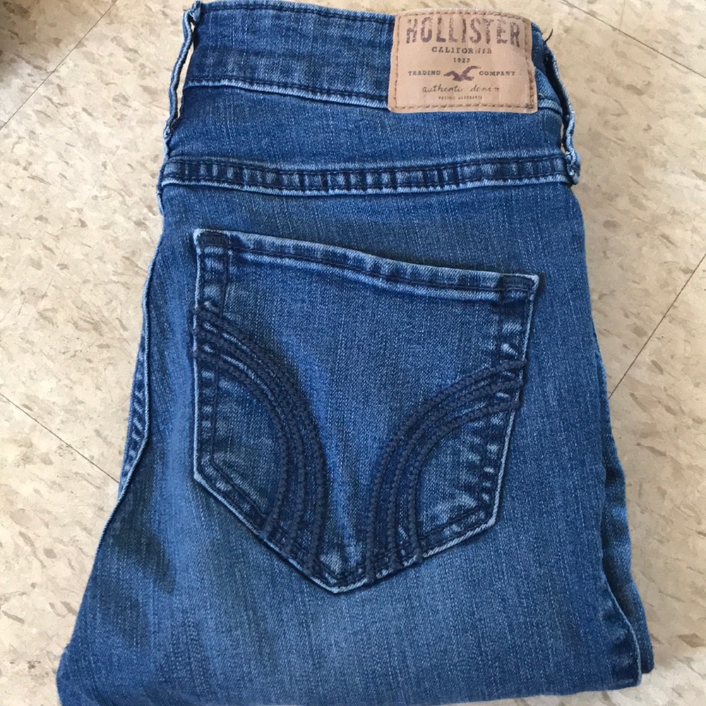 Hollister Super Skinny Jeans